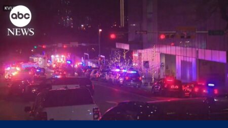 2 dead, more than a dozen injured in Austin bar mass shooting, police say 2 dead, more than a dozen injured in Austin bar mass shooting, police say
