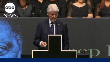 Bill Clinton pays tribute to civil rights icon Jesse Jackson