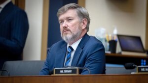 Trump posts support for Massie primary challenger ahead of Kentucky visit