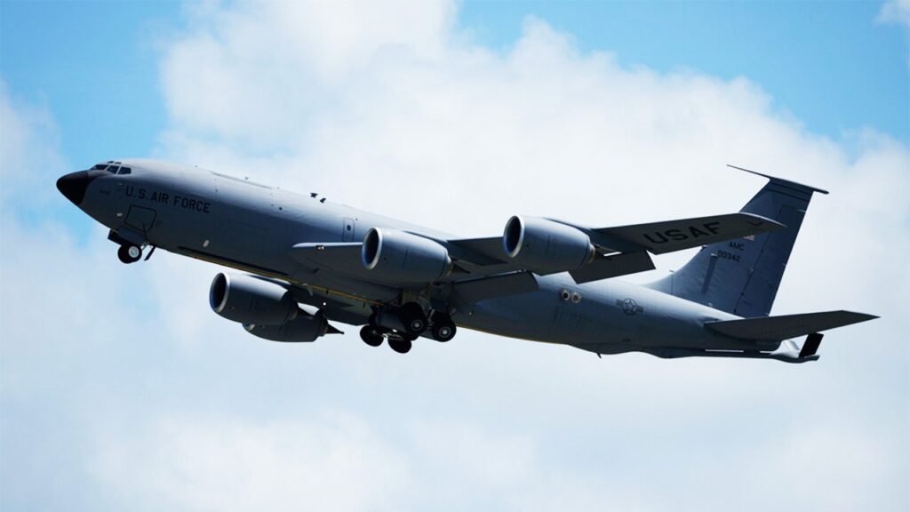 Four US service members dead after aircraft goes down in Iraq and more top headlines