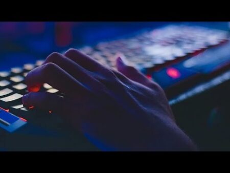 Russia-linked hackers target messaging apps of European officials, intelligence agencies warn Russia-linked hackers target messaging apps of European officials, intelligence agencies warn