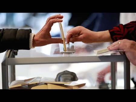 Major cities see close first round results in French local elections Major cities see close first round results in French local elections