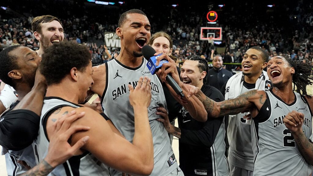 Victor Wembanyama snaps the Spurs’ 6-season playoff drought in dramatic fashion with game-winning shot Victor Wembanyama snaps the Spurs’ 6-season playoff drought in dramatic fashion with game-winning shot