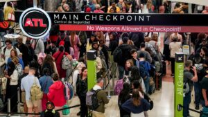 Air travelers are hacking TSA lines during hours-long major airport waits Air travelers are hacking TSA lines during hours-long major airport waits