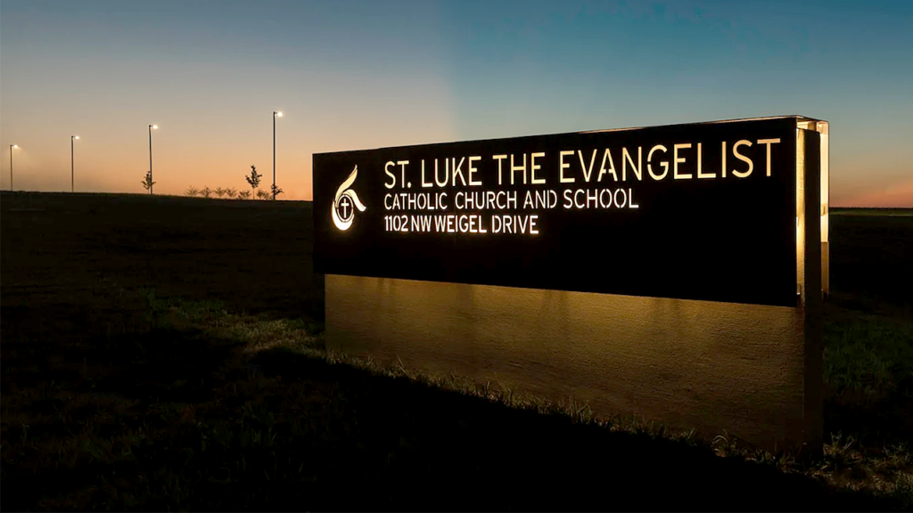 Driver hops curb, strikes 9 students during after school pickup in Iowa