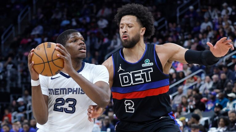 NBA faces pressure to alter 65-game eligibility rule for players to be considered for awards NBA faces pressure to alter 65-game eligibility rule for players to be considered for awards