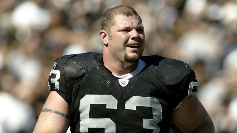 Former Raiders All-Pro center Barret Robbins dead at 52: ‘Deeply saddened’ Former Raiders All-Pro center Barret Robbins dead at 52: ‘Deeply saddened’