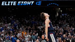UConn’s Braylon Mullins hits game-winning 3-pointer to shock Duke, advance to men’s Final Four