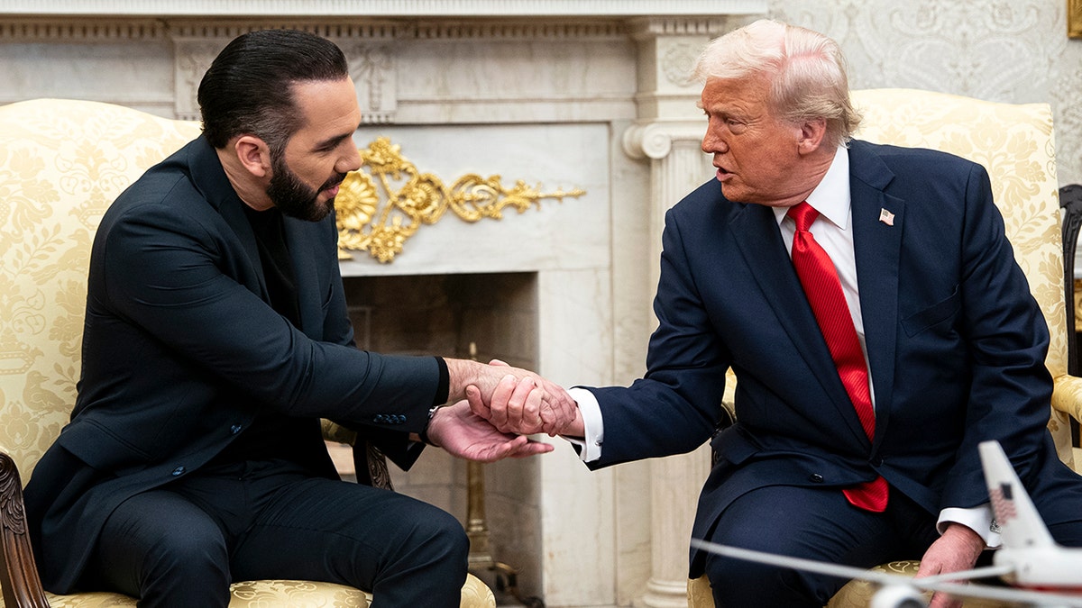 President Donald Trump shakes hands with Salvadoran President Nayib Bukele