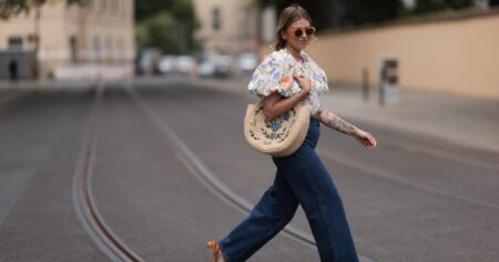 These 17 Pretty Floral Spring Tops Look Boutique-Worthy — And They’re All Under 