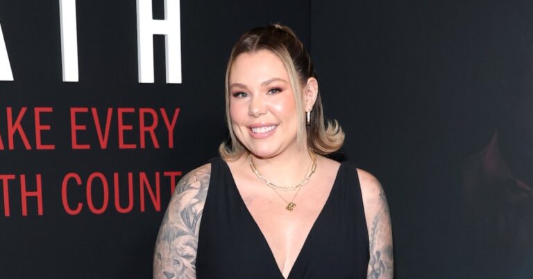 ‘Teen Mom’ Star Kailyn Lowry Tearfully Addresses Relationship Status With Elijah Scott ‘Teen Mom’ Star Kailyn Lowry Tearfully Addresses Relationship Status With Elijah Scott