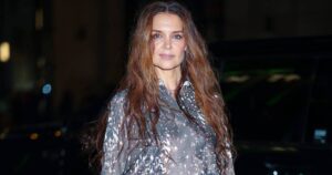 Katie Holmes Just Wore These Comfy-Chic Flats for Spring — And They’re on Amazon