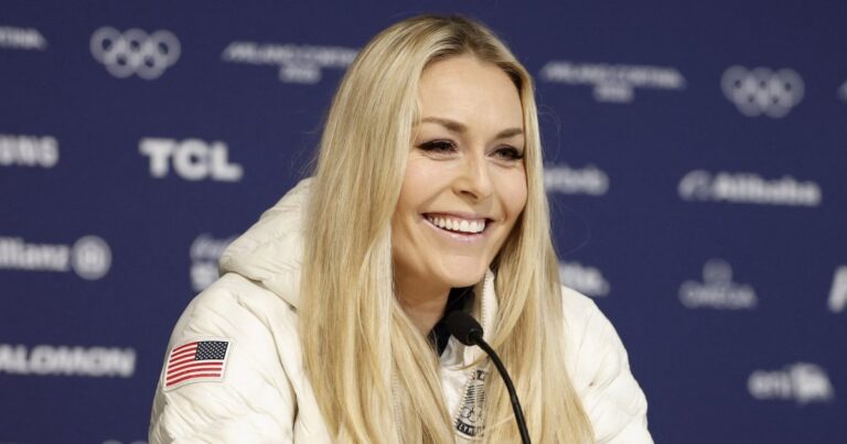 Lindsey Vonn Posts Inspiring Video of Her Doing Pull Ups in the Gym 6 Weeks After Gruesome Injury Lindsey Vonn Posts Inspiring Video of Her Doing Pull Ups in the Gym 6 Weeks After Gruesome Injury