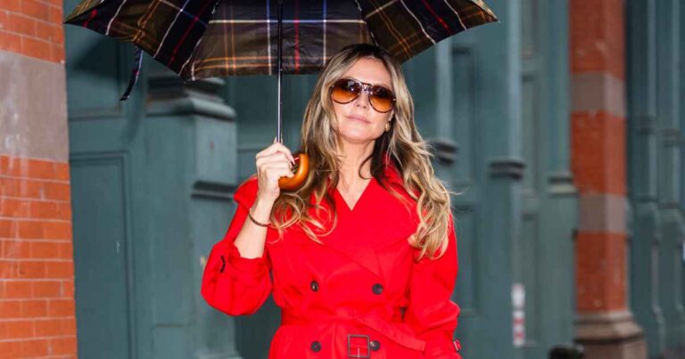 Heidi Klum Is Making This ‘Basic’ Spring Layer Feel Fresh With Just 1 Bold Pop of Color Heidi Klum Is Making This ‘Basic’ Spring Layer Feel Fresh With Just 1 Bold Pop of Color