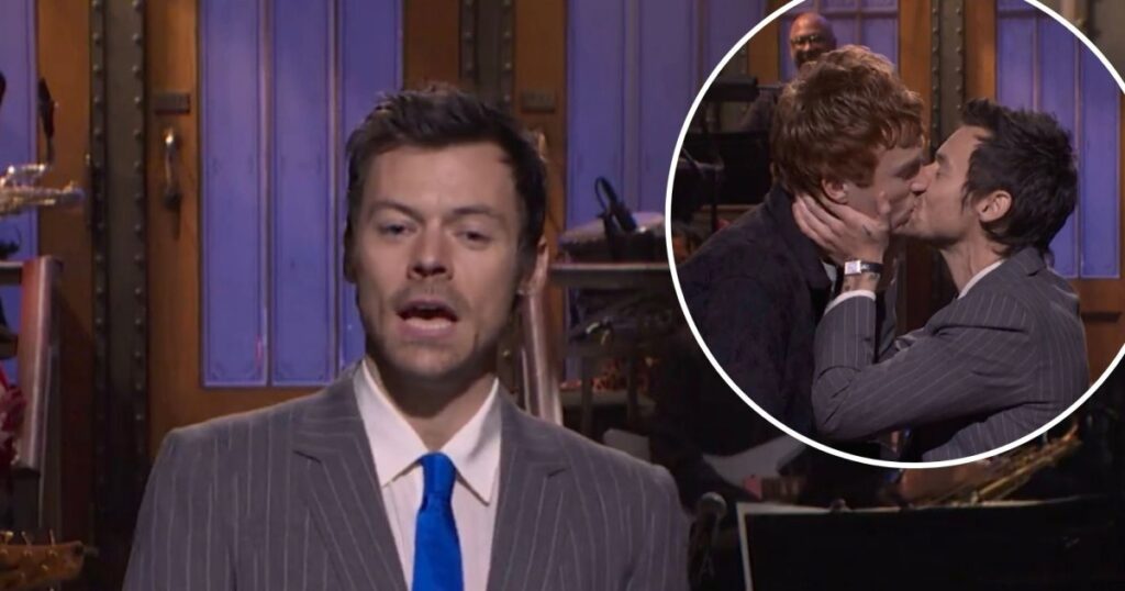 Harry Styles Mocks ‘Queerbaiting’ Allegations By Kissing Male ‘Saturday Night Live’ Star Ben Marshall Harry Styles Mocks ‘Queerbaiting’ Allegations By Kissing Male ‘Saturday Night Live’ Star Ben Marshall