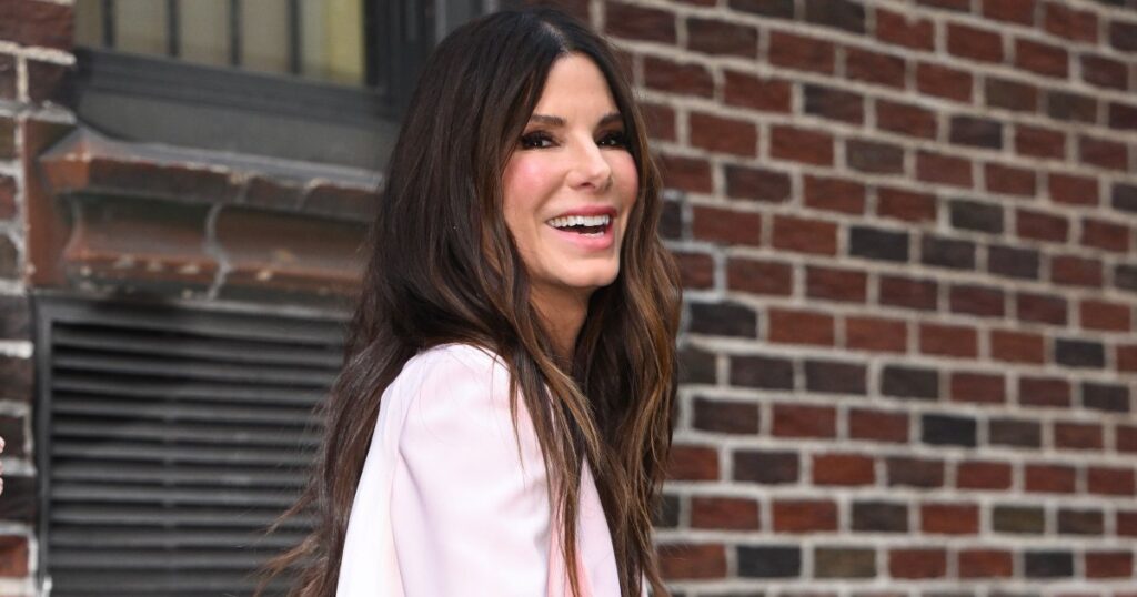 Sandra Bullock Wore the Cuffed Jeans Style That’s Going to Be Everywhere This Spring