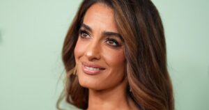 Amal Clooney Is Aging in Reverse, Thanks to This  Hair Gloss