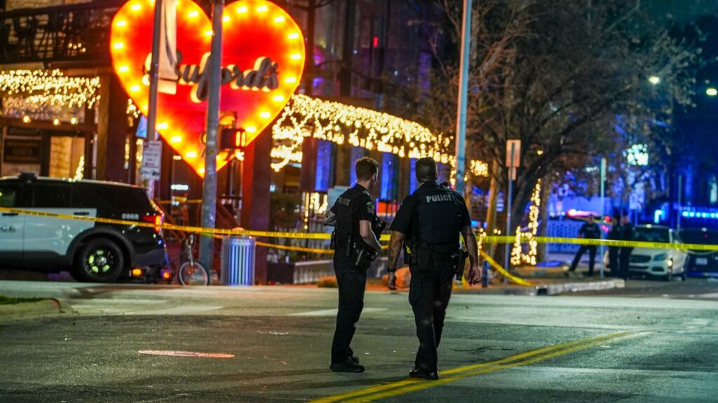 Austin police kill armed gunman after 3 die, 14 wounded in bar shooting