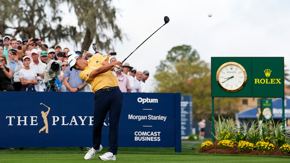 Collin Morikawa hits drive