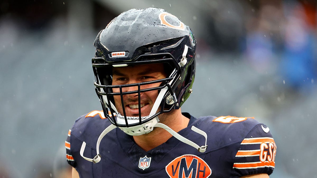 Drew Dalman practices