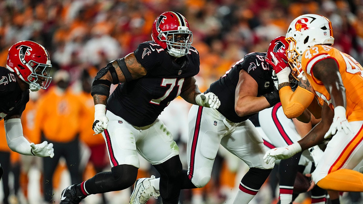 Elijah Wilkinson on field
