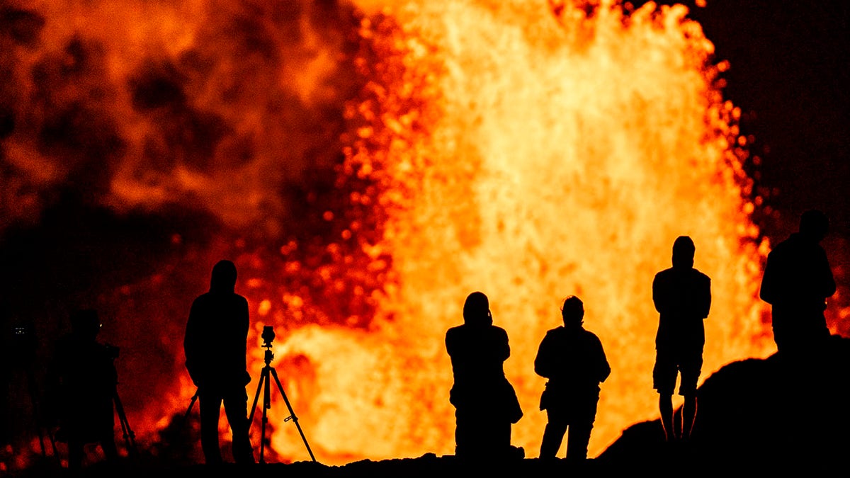 Hawaii's Kilauea volcano emergency