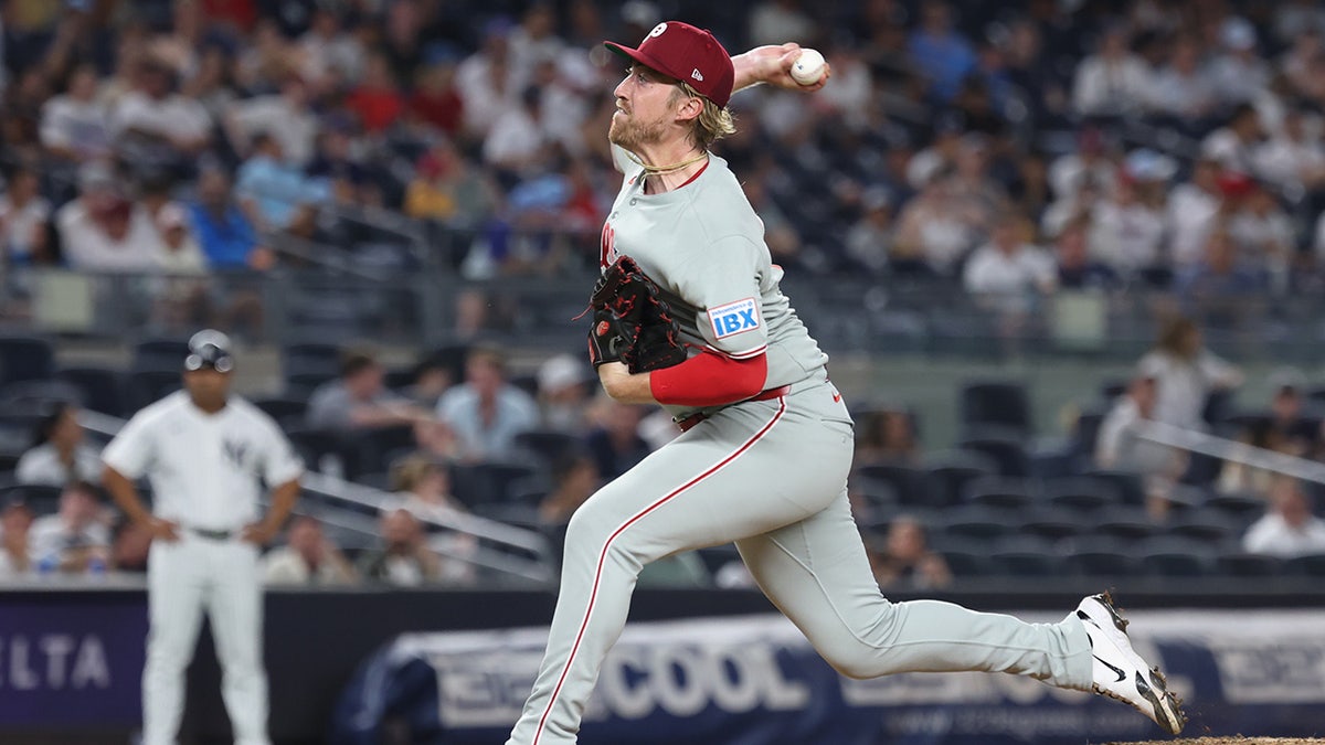 Daniel Robert pitches against the Yankees
