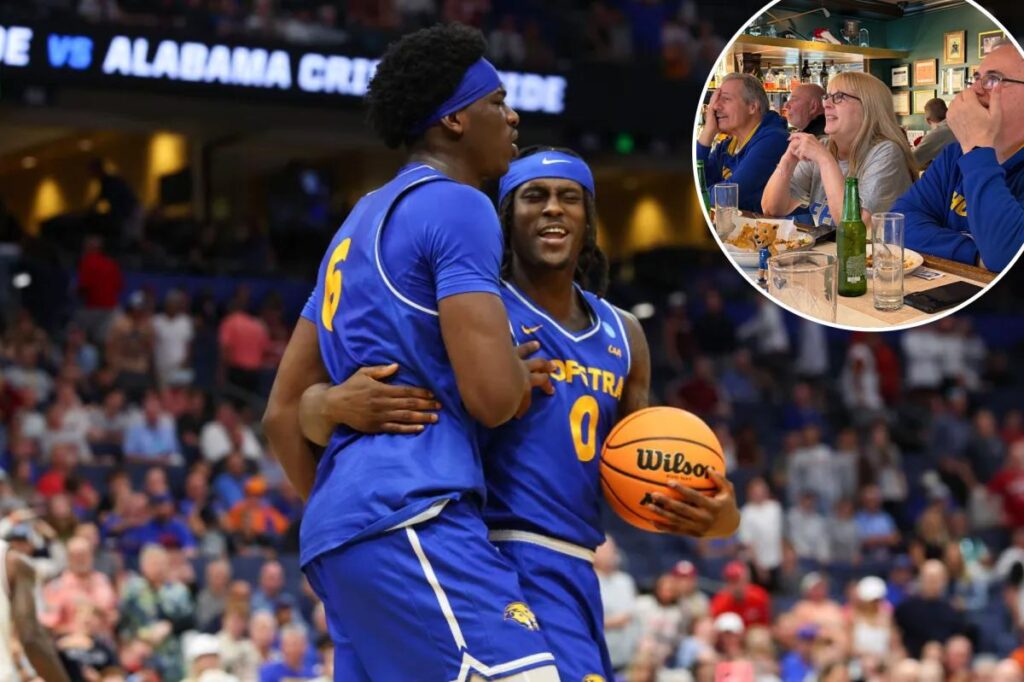 Hofstra fans take pride in team’s hard-fought March Madness effort: ‘They left it all out there’ Hofstra fans take pride in team’s hard-fought March Madness effort: ‘They left it all out there’