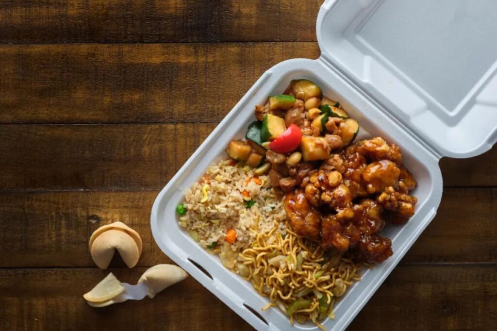 Restaurant owner could ‘go broke’ under blue state’s proposed to-go packaging ban, he warns