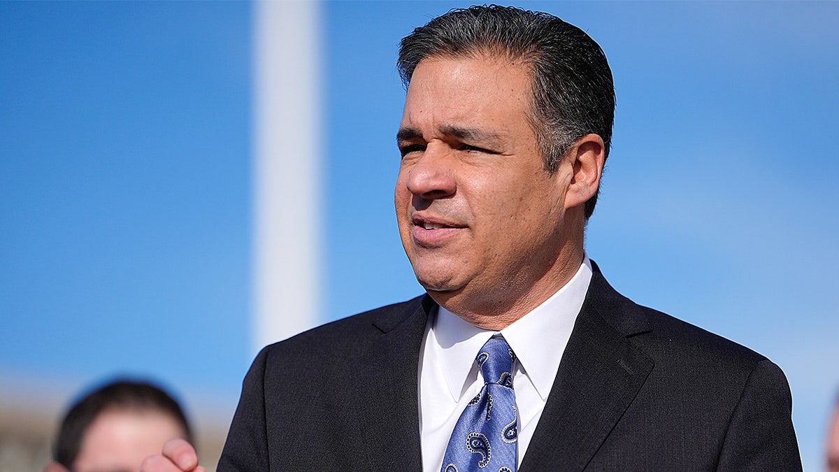 Idaho AG Labrador in D.C.