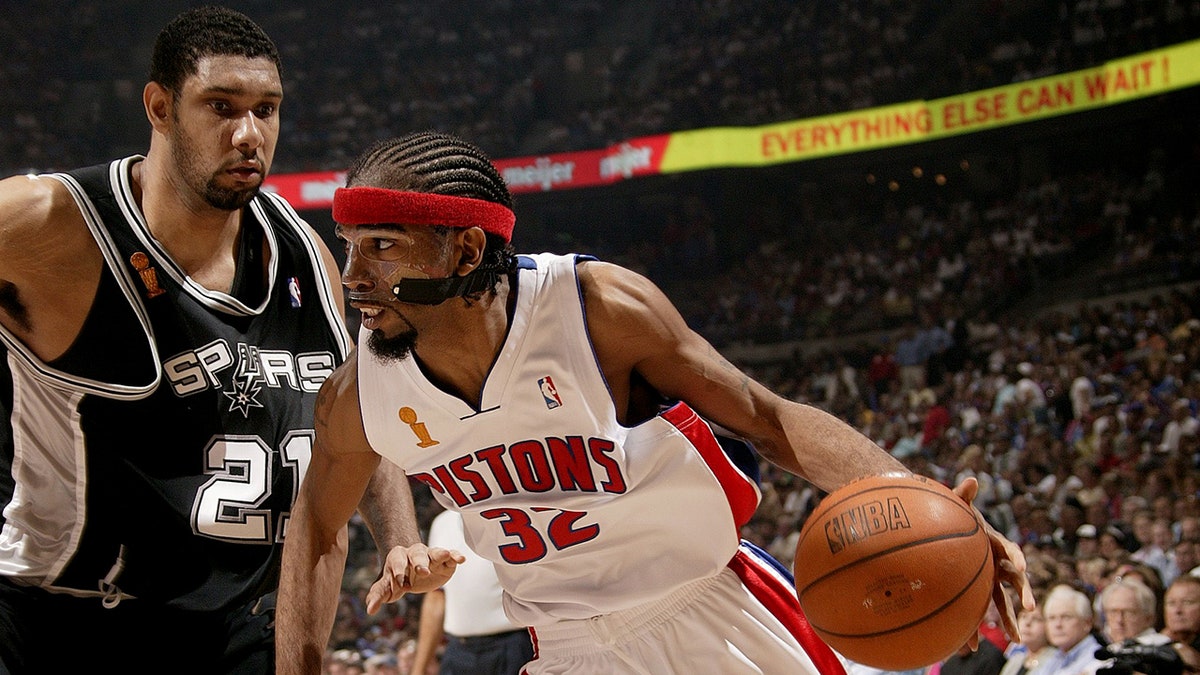 Rip Hamilton dribbles