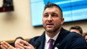 Tim Tebow urges Congress to fight child trafficking, abuse in emotional plea: ‘Darkest hour of need’