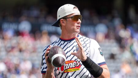 Tom Brady shines in return to football field despite losses at Fanatics Flag Football Classic