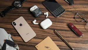 Travel smart: This year’s must-have holiday gadgets and accessories