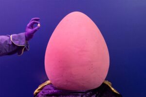 World’s largest Cadbury Mini Egg isn’t mini at all — weighing in at whopping 120-pounds of chocolate