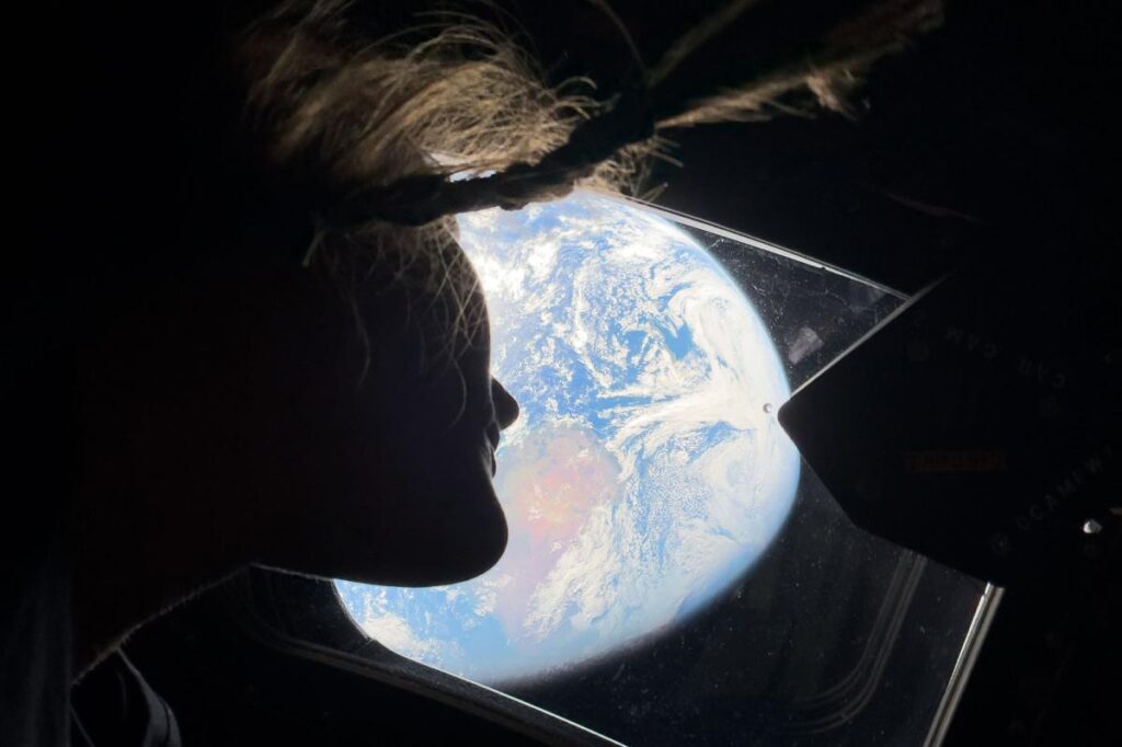 Artemis II crew is releasing absolutely gobsmacking new photos of Earth Artemis II crew is releasing absolutely gobsmacking new photos of Earth