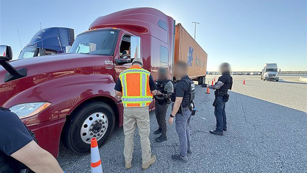 Indiana tightens rules on migrant truckers, requires visas and English proficiency Indiana tightens rules on migrant truckers, requires visas and English proficiency