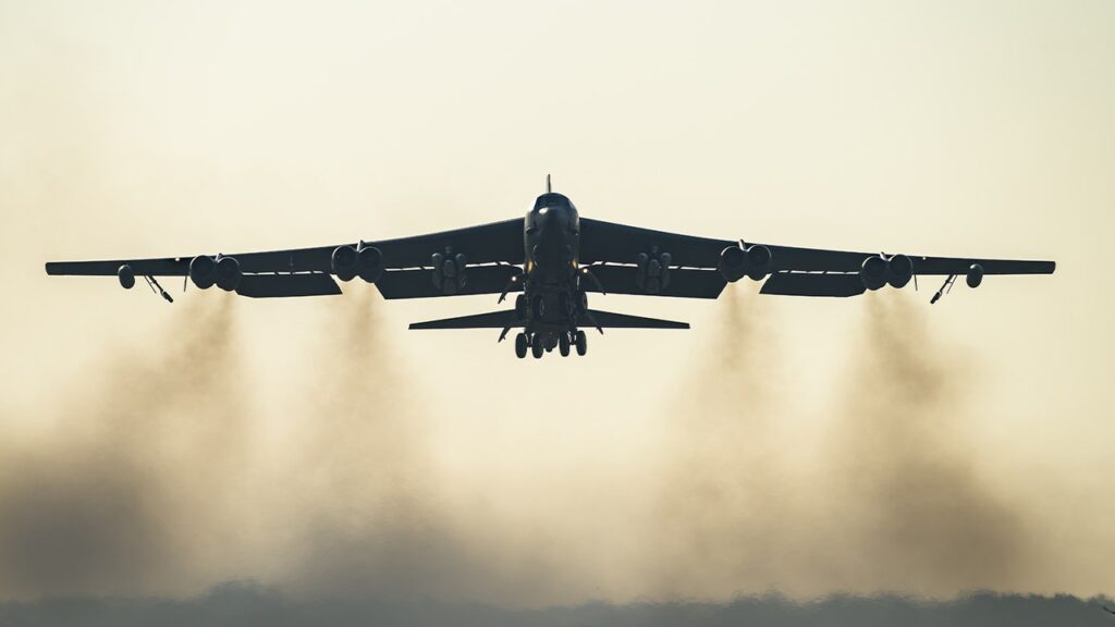 What B-52 bombers bring to Iran fight — and what it means for the war now 
