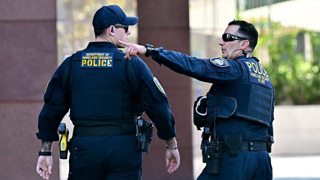 Colorado lawyers say court e-file system now makes them certify they won’t assist ICE Colorado lawyers say court e-file system now makes them certify they won’t assist ICE