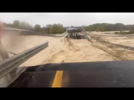 Severe snow and floods in Italy leave residents trapped and damage infrastructure