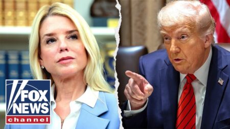 Trump faces ‘EXTRAORDINARY’ headwinds after Bondi ouster, expert warns