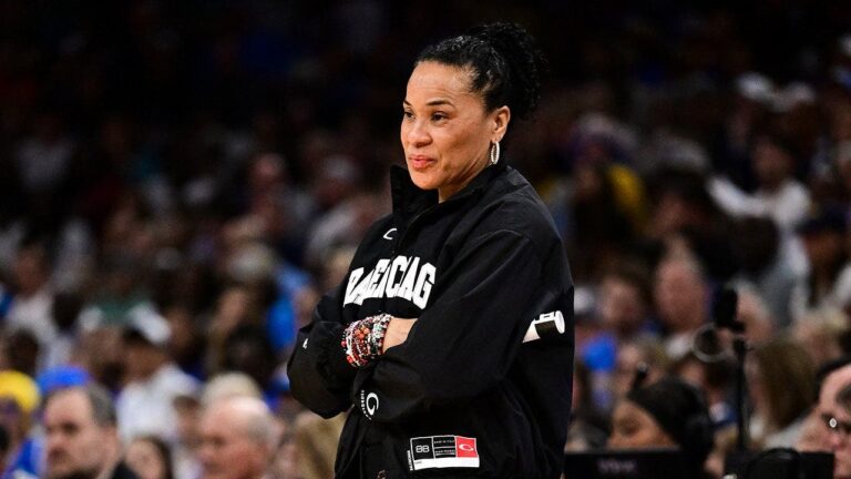 Dawn Staley gives classy answer after Geno Auriemma question following national title loss: ‘It’s UCLA’s day’ Dawn Staley gives classy answer after Geno Auriemma question following national title loss: ‘It’s UCLA’s day’