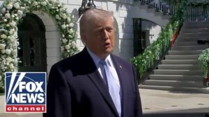 Trump blasts Iran ‘lunatics’ at White House Easter Egg Roll Trump blasts Iran ‘lunatics’ at White House Easter Egg Roll
