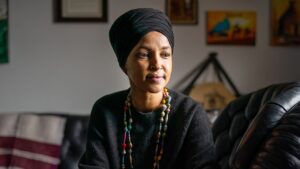 Ilhan Omar calls Trump an ‘unhinged lunatic,’ urges booting him out of office Ilhan Omar calls Trump an ‘unhinged lunatic,’ urges booting him out of office