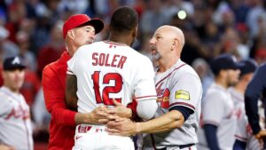 Falcons invite Braves manager to ‘put on the pads’ after his standout tackle during the team’s brawl