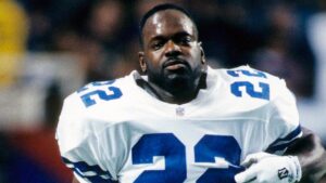 Emmitt Smith gives advice to NFL hopeful son who once admitted to feeling pressure of living up to family name Emmitt Smith gives advice to NFL hopeful son who once admitted to feeling pressure of living up to family name