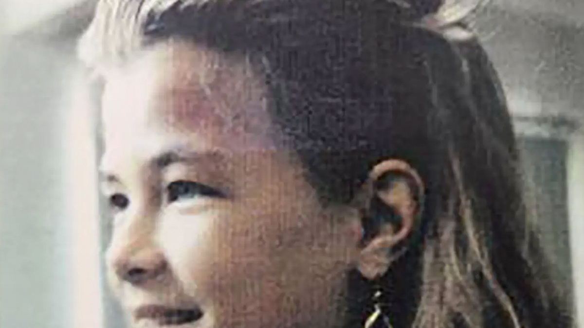 Childhood photo of Christina Plante smiling