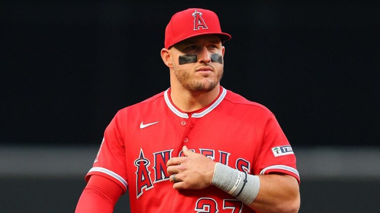 Mike Trout’s torrid Angels series vs Yankees ends in historic fashion after he blasts fifth home run