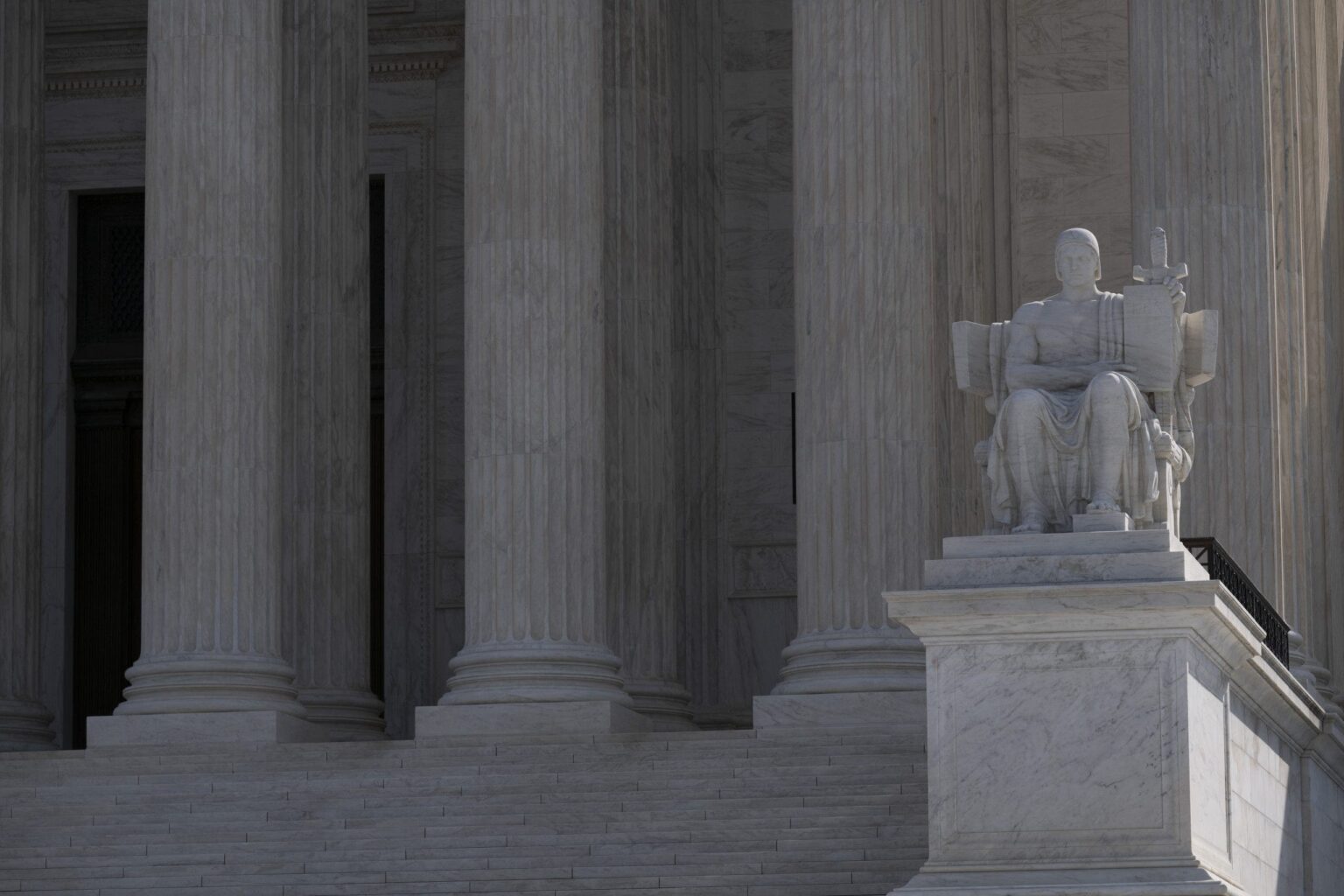 Supreme Court reverses lower court ruling, hands Chevron victory in environmental lawsuit