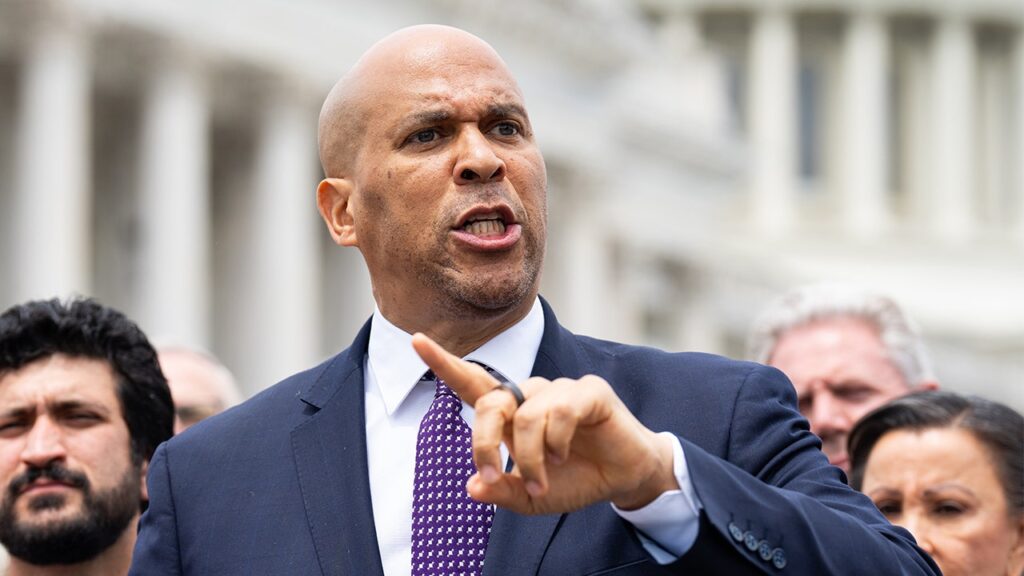 WATCH: Cory Booker unleashes fiery call for ‘foot soldiers’ at Michigan Dem conference
